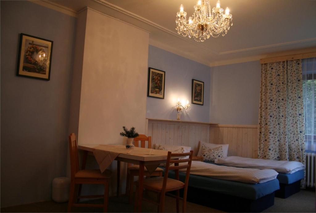 Hotel A.Dalia à Karlovy Vary Extérieur photo
